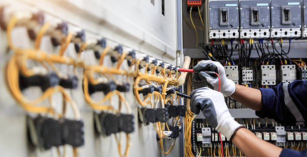 Professional Electrician technician working in Hillsboro, OR